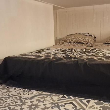 Beau Studio En Centre Ville ناربون المظهر الخارجي الصورة