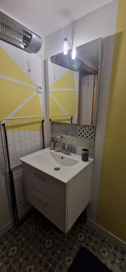 Beau Studio En Centre Ville ناربون المظهر الخارجي الصورة